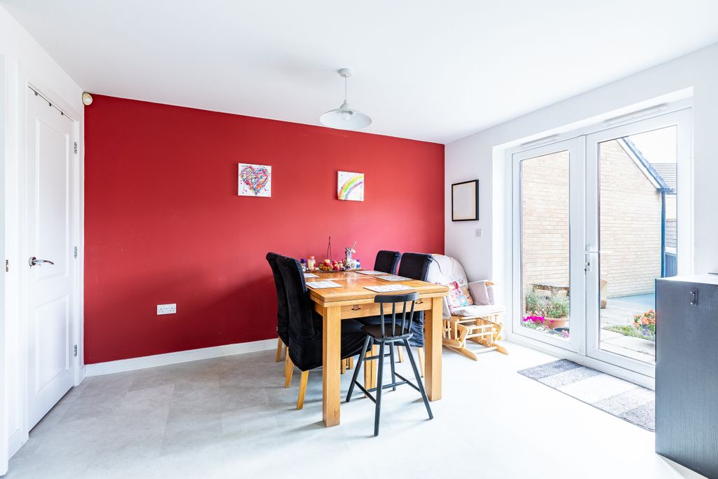 Property photo 2 of 17 Photo 10