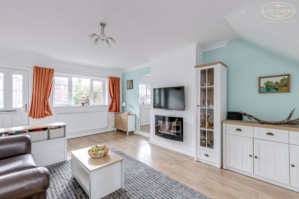 Property photo 2 of 20 Reception Room 1