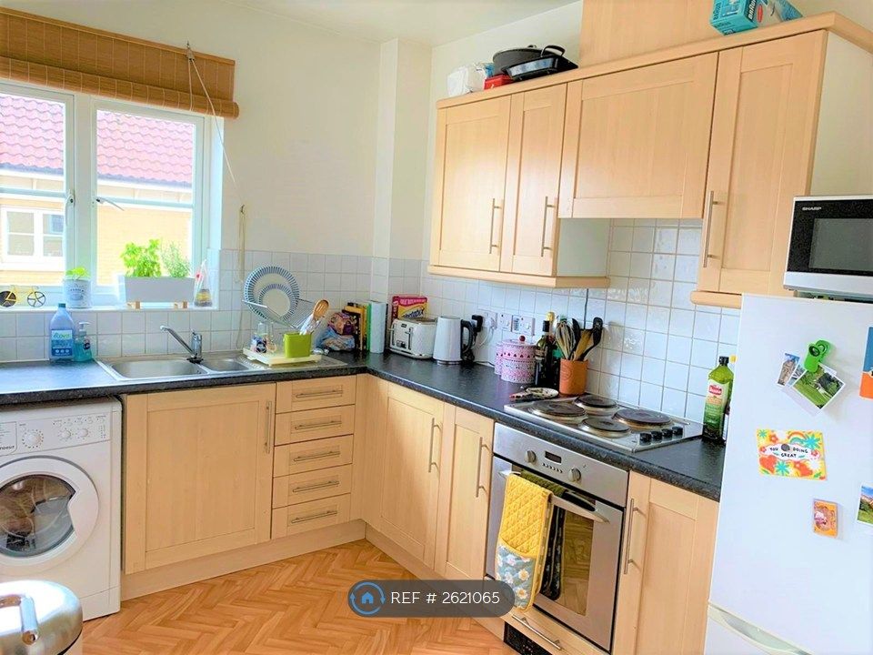 Property photo 2 of 8 Kitchen