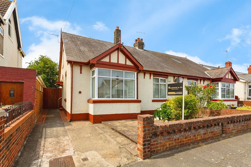 Property photo 1 of 13