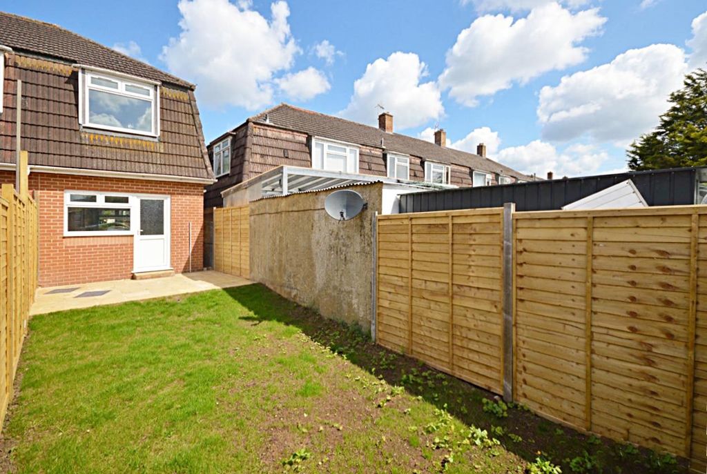 Property photo 2 of 11