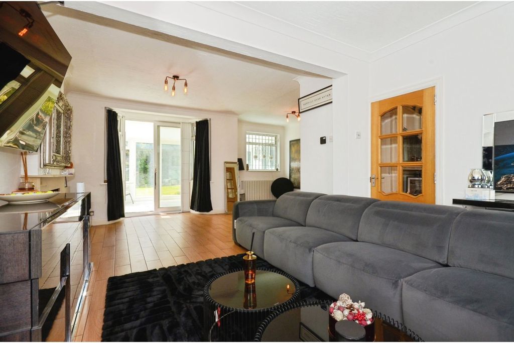 Property photo 2 of 19 Reception Room