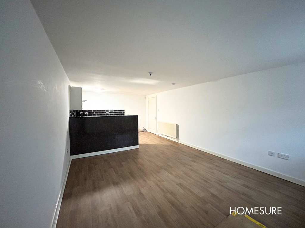 Property photo 3 of 11 Living Room