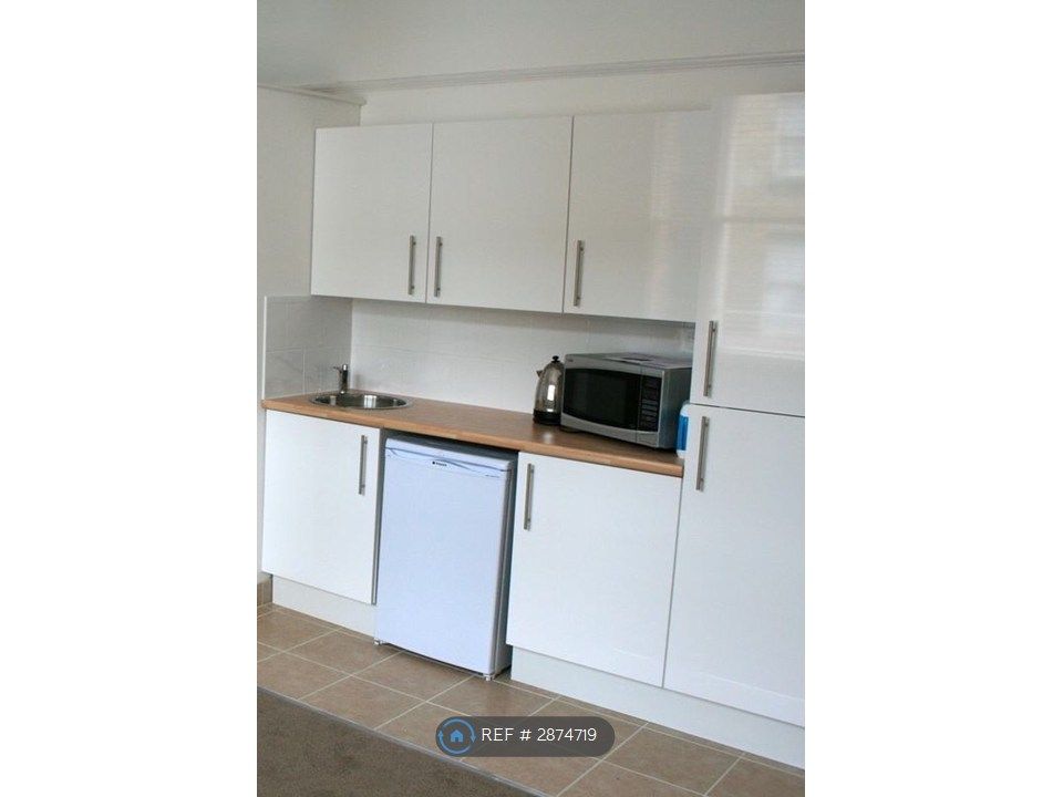 Property photo 2 of 14 Kitchen With Basic Facilities.