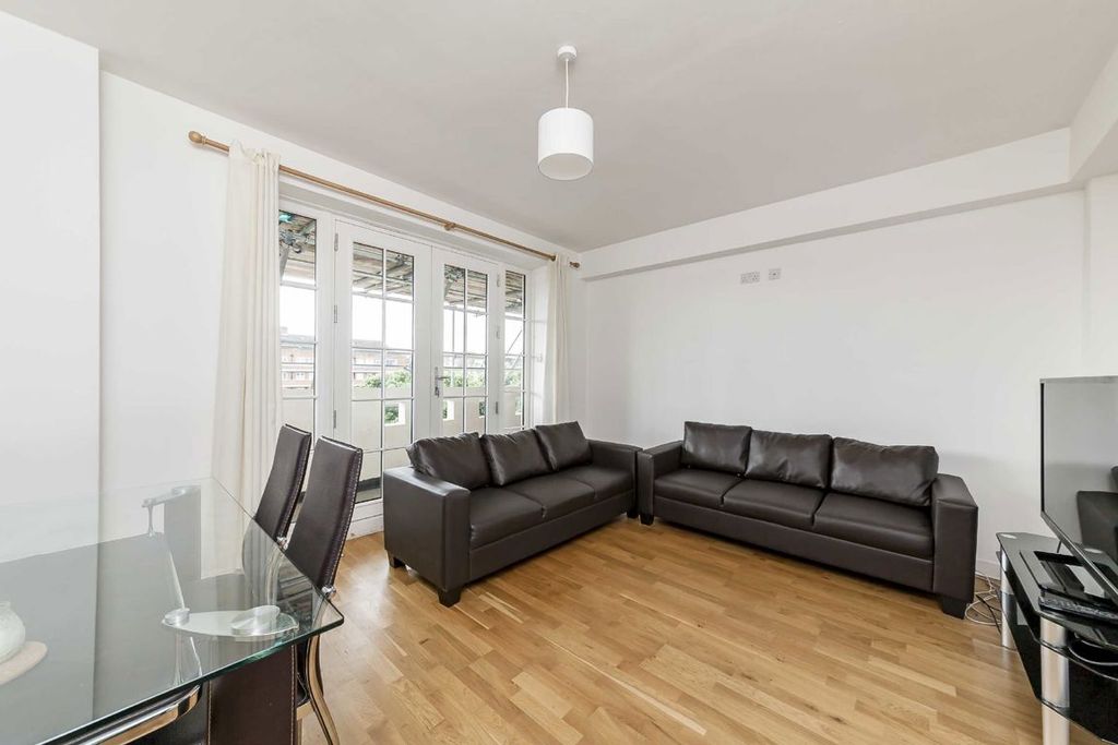 Property photo 1 of 4