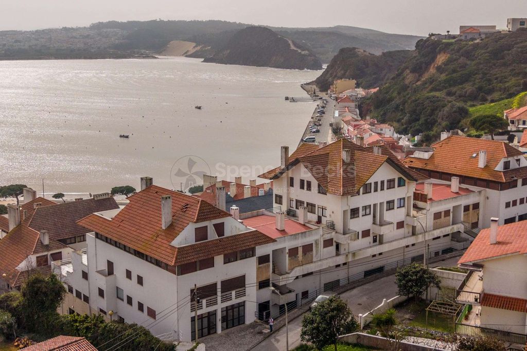 Property photo 2 of 32