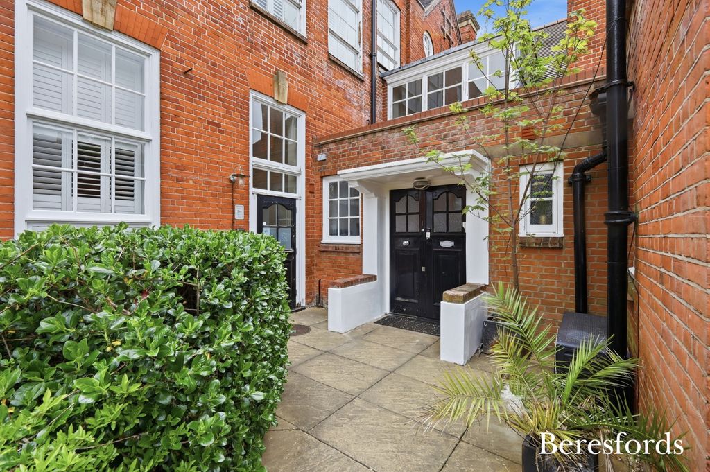 Property photo 3 of 28 Picture No. 29