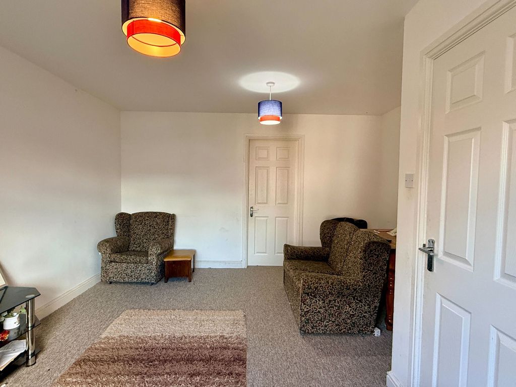 Property photo 2 of 6 Living Room