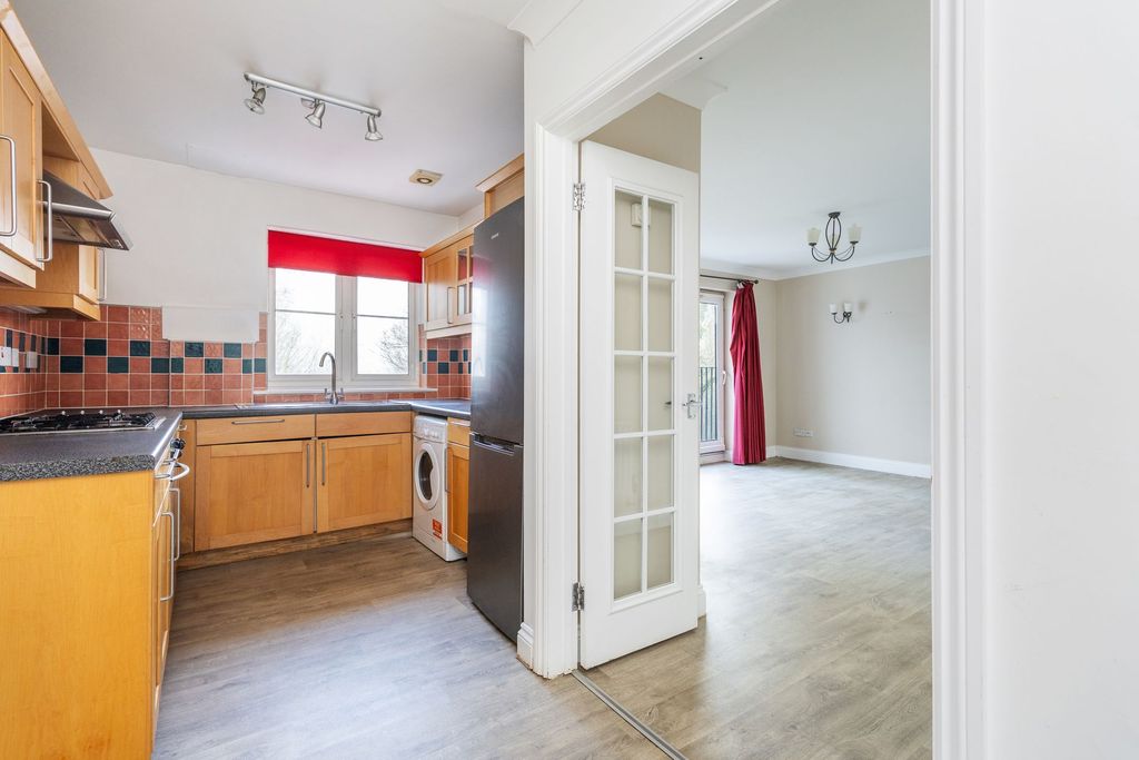 Property photo 3 of 7