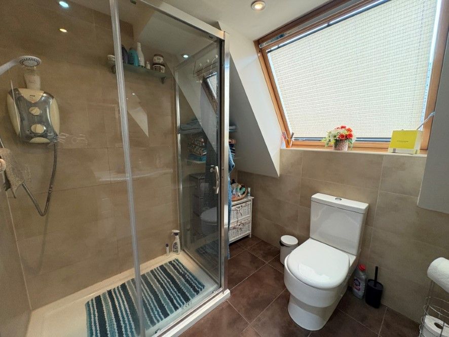 Additional image 8 of 3 bed flat for sale103 Lakeside, Isleham Marina, Fen Bank, Isleham, Ely, Cambridgeshire CB7