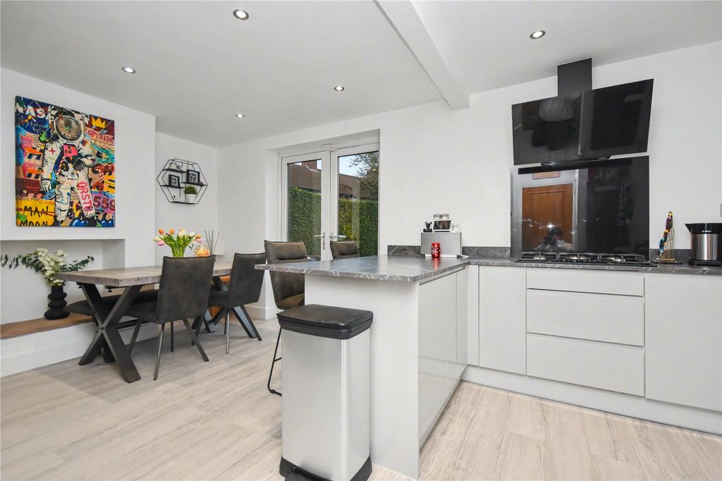 Property photo 3 of 15 Picture No. 13