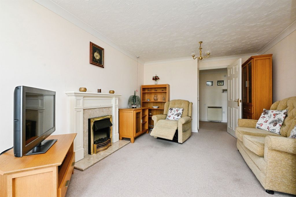 Property photo 2 of 16