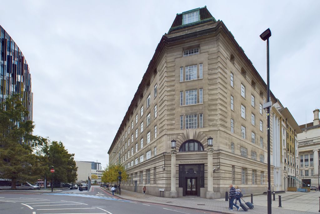 Property photo 1 of 28