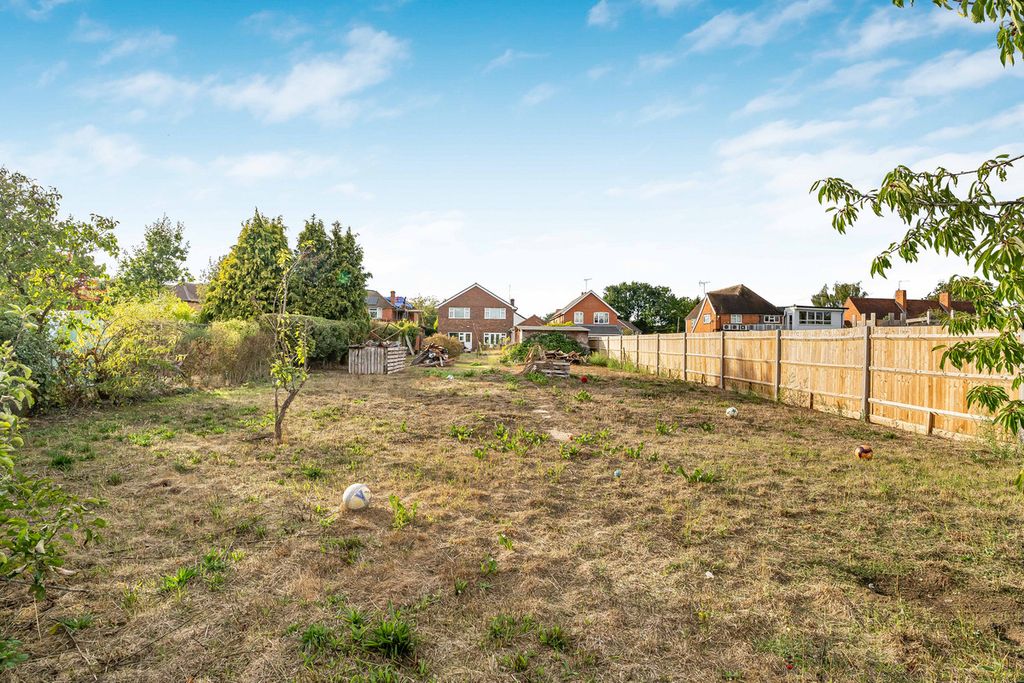 Property photo 2 of 19