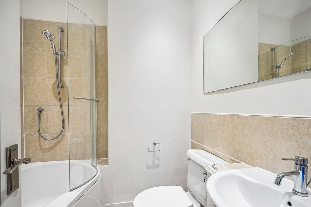 Property photo 3 of 11 Picture No. 10