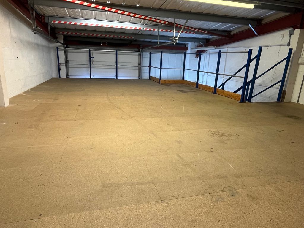 Property photo 3 of 4