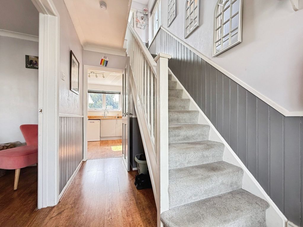 Property photo 2 of 29 4489285