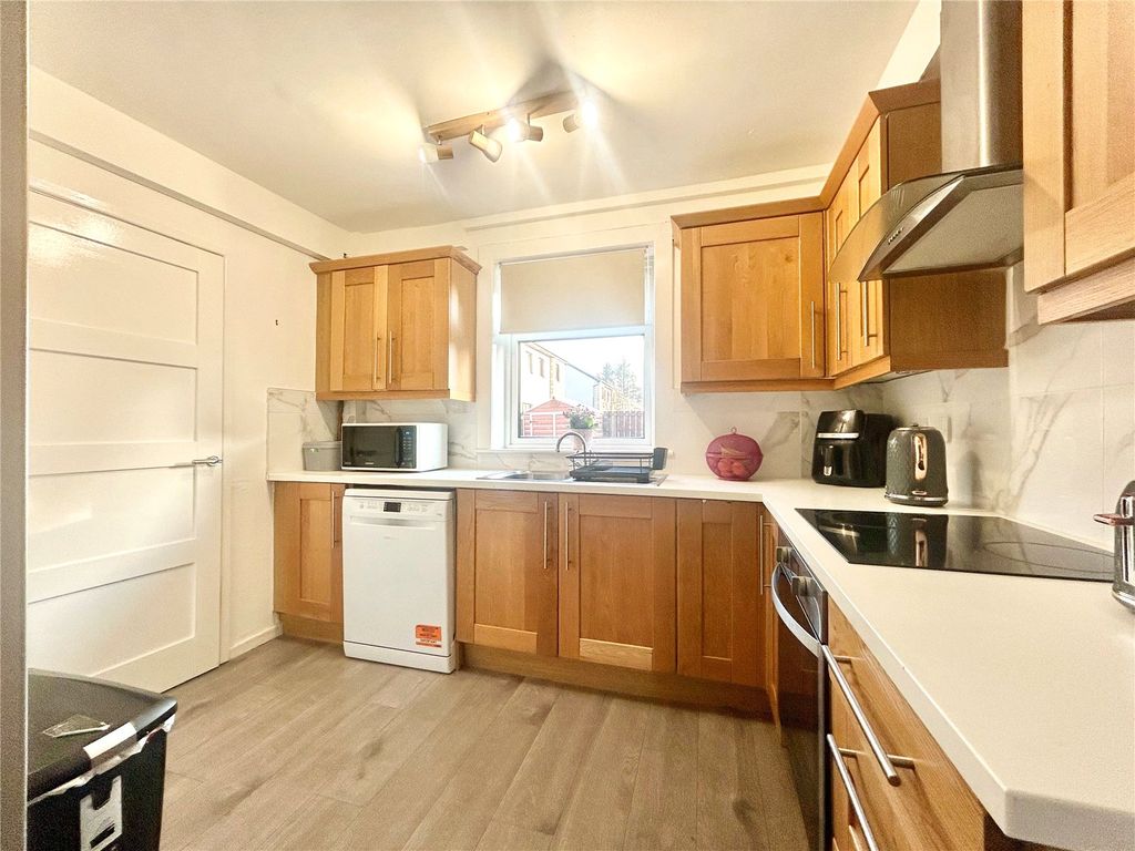 Property photo 3 of 19 Picture No. 13