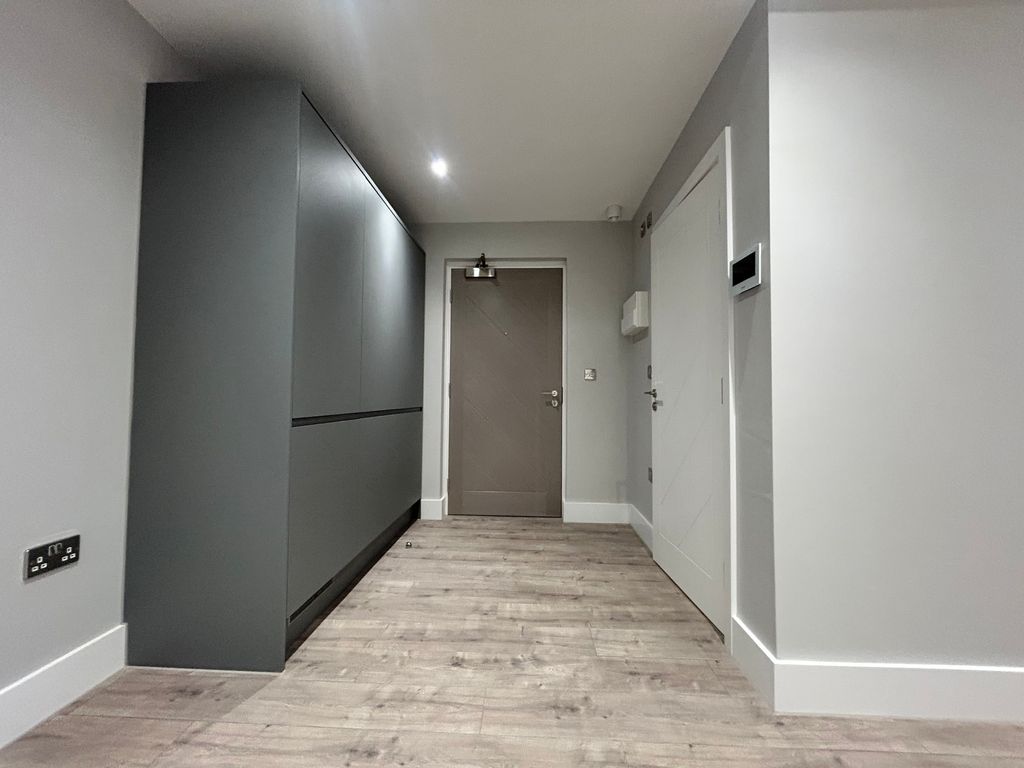 Property photo 2 of 13 Image