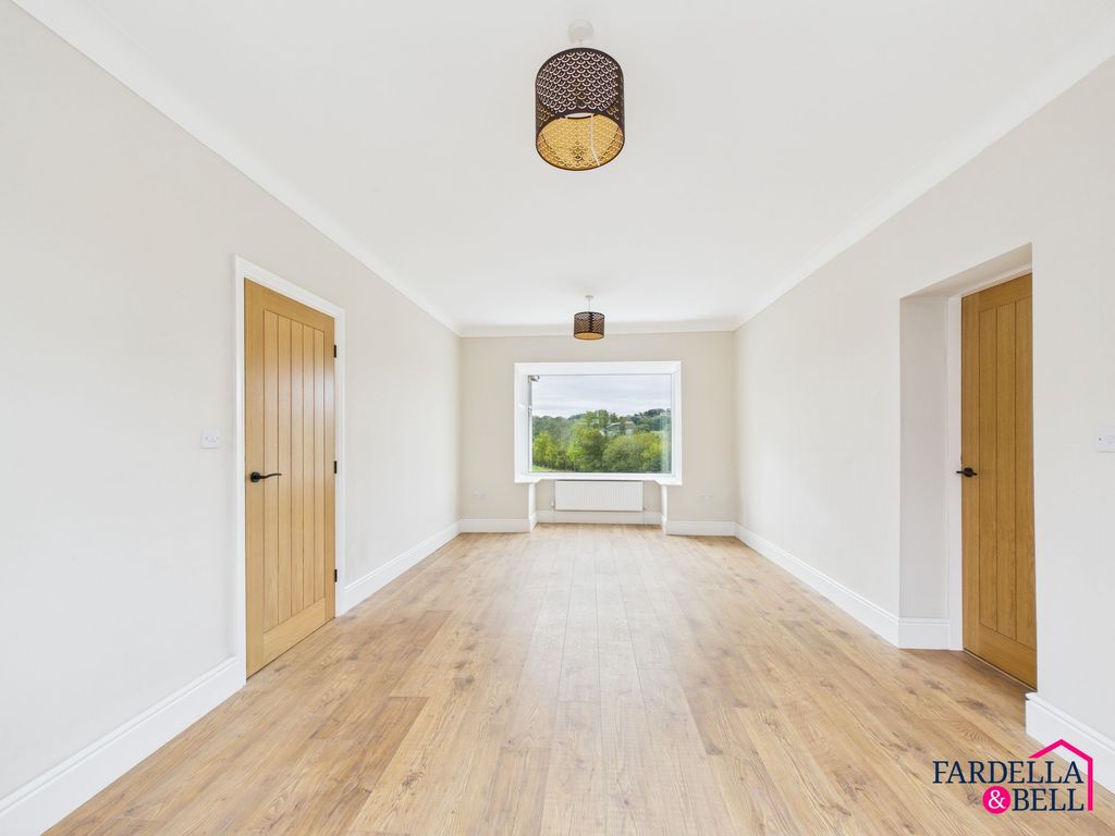 Property photo 3 of 29