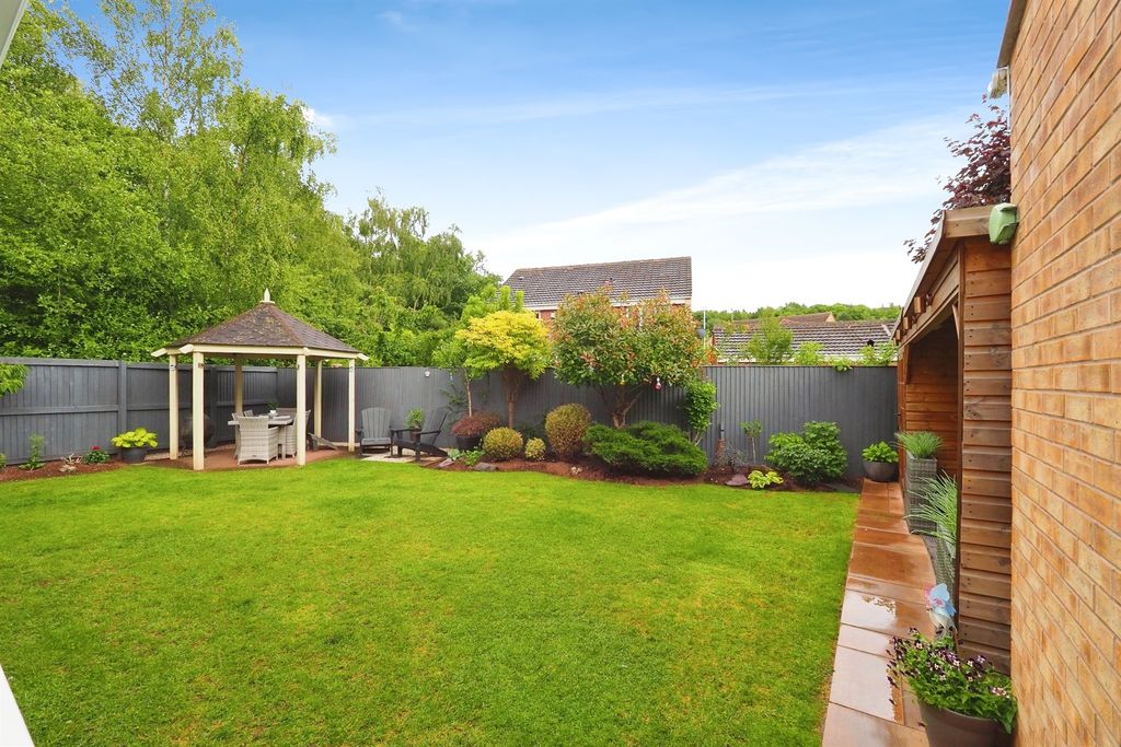 Property photo 3 of 17