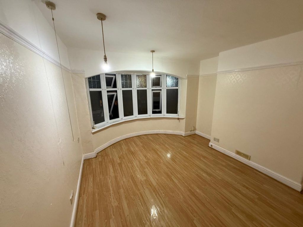 Property photo 2 of 4