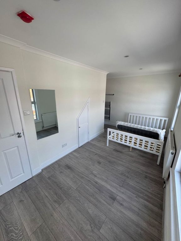 Property photo 1 of 4
