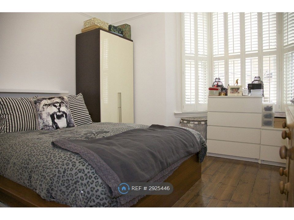 Property photo 1 of 11 Master Bedroom