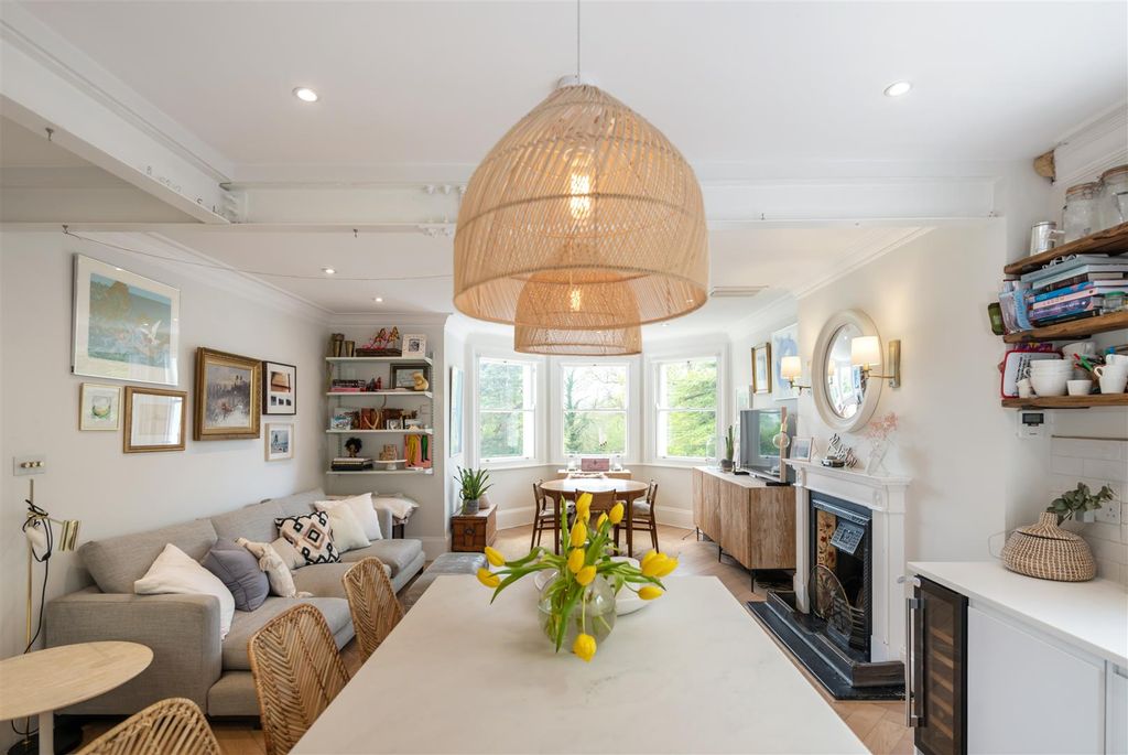 Additional image 6 of 3 bed flat for saleFelcourt Road, Felcourt RH19