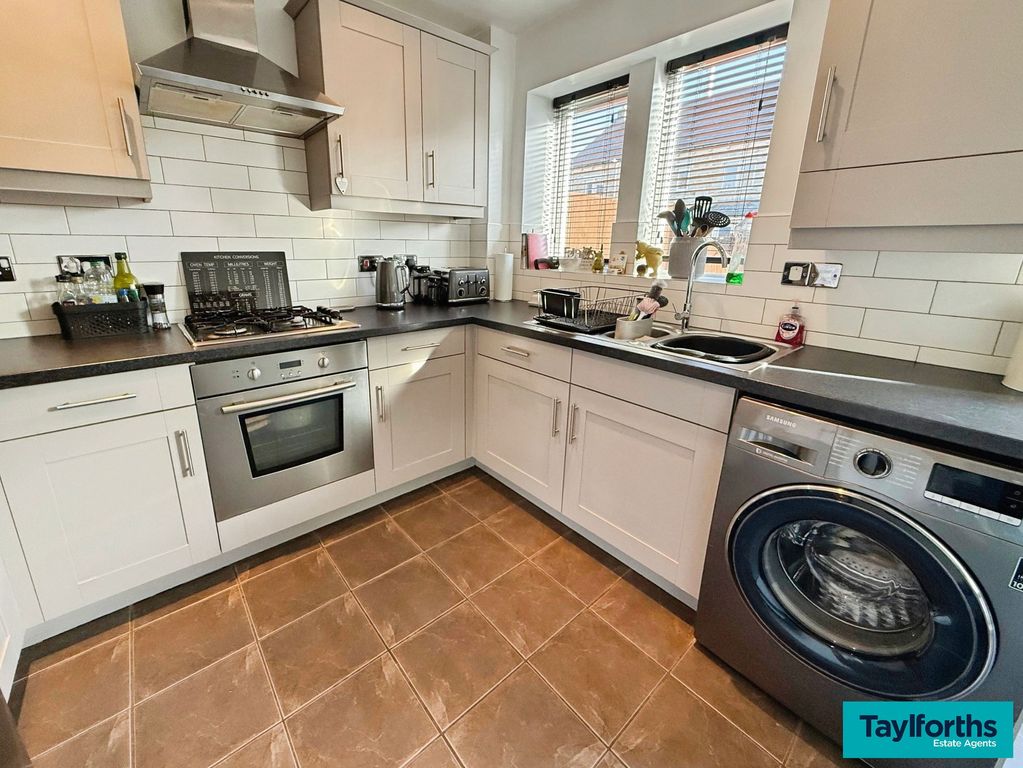 Property photo 3 of 18