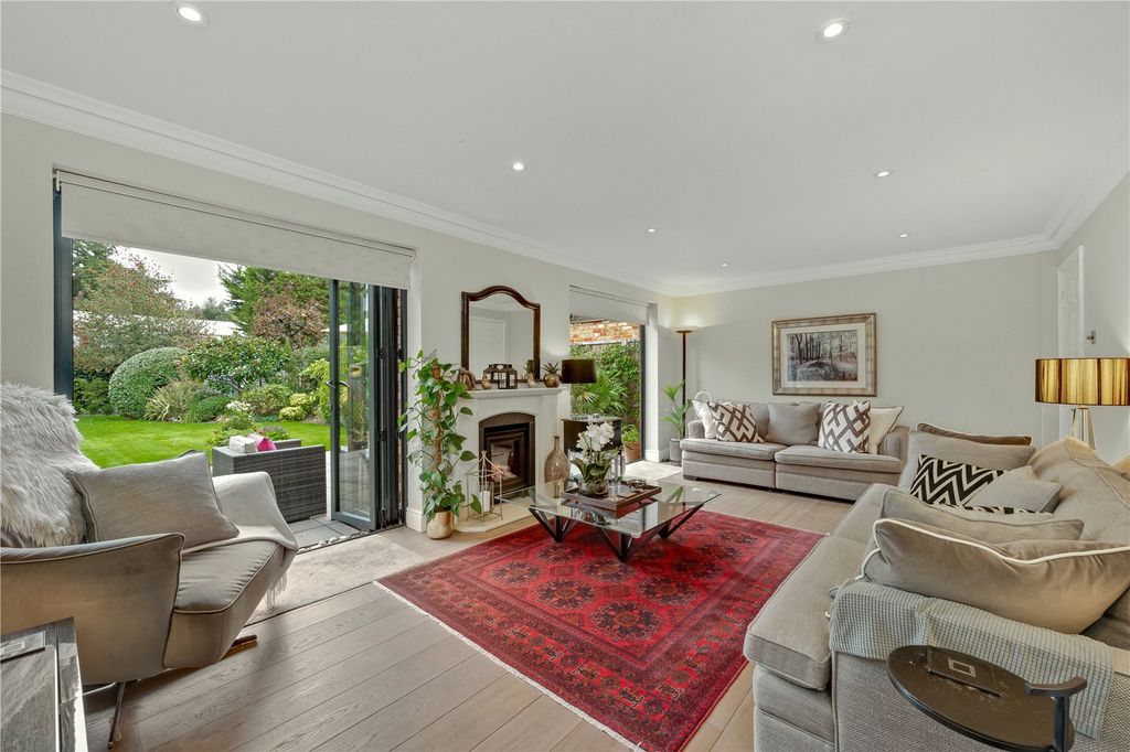 Property photo 2 of 13 Reception