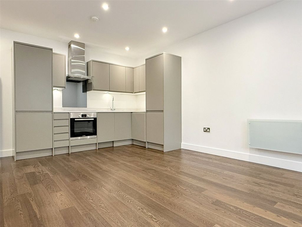 Property photo 3 of 11 Picture No. 02