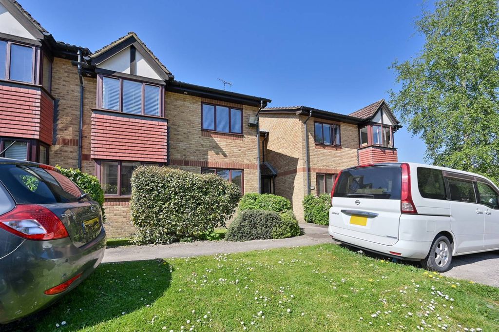 Property photo 1 of 11