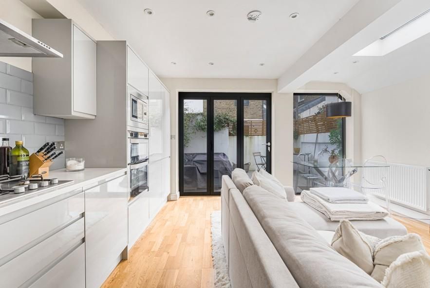 Property photo 3 of 9 3.Jpg