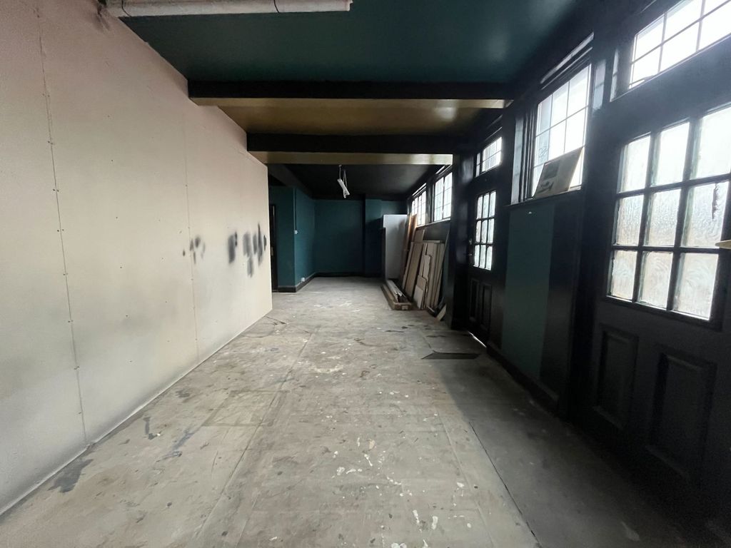 Property photo 2 of 4