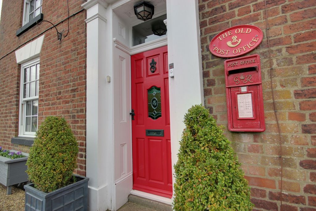 Property photo 3 of 31 1 Front A