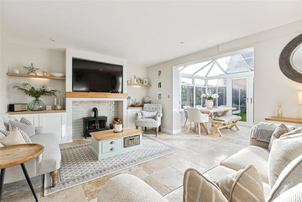 Property photo 2 of 19 Picture No. 03