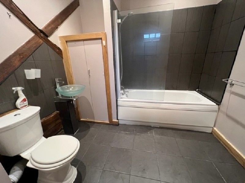 Property photo 3 of 8 Bathroom