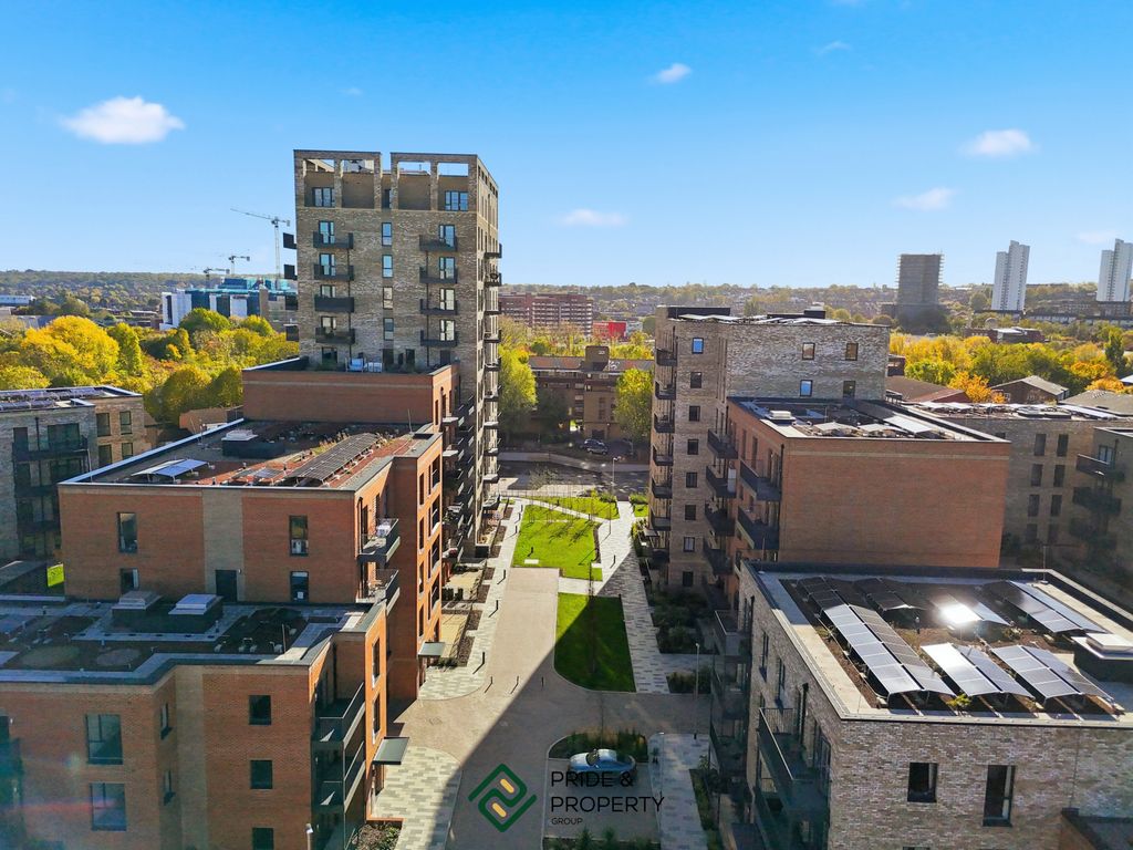 Property photo 3 of 42 Gallery