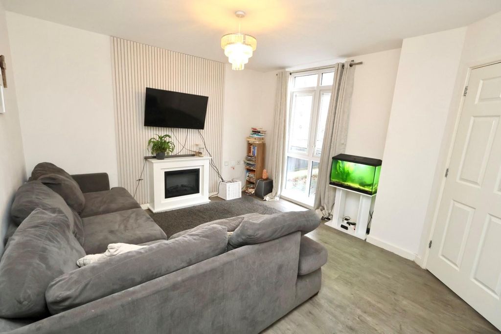Property photo 2 of 14 1.Jpg