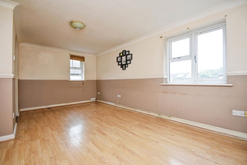 Property photo 3 of 14 Pbox-Img.Jpg