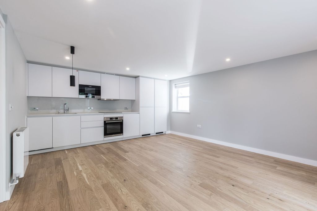 Property photo 3 of 10 Kitchen (Example)