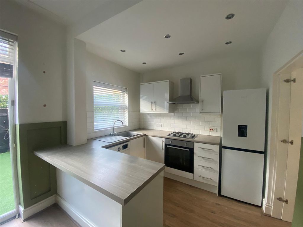 Property photo 3 of 11 2.Jpg