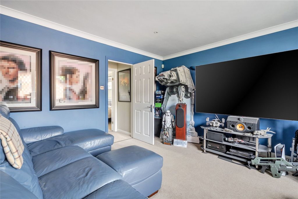 Additional image 15 of 6 bed detached house for saleLightwater, Surrey GU18
