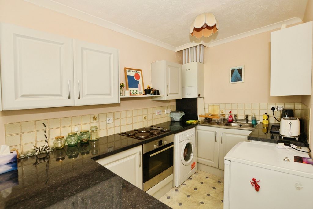 Property photo 3 of 13 Photo