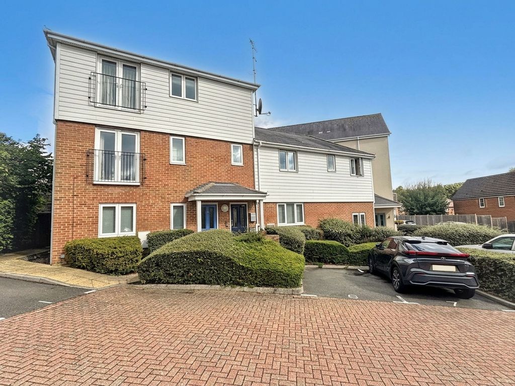 Property photo 1 of 8
