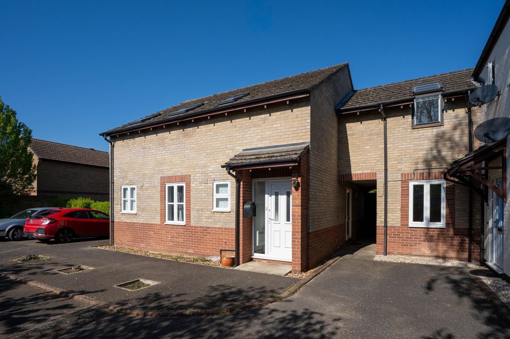 Property photo 1 of 7
