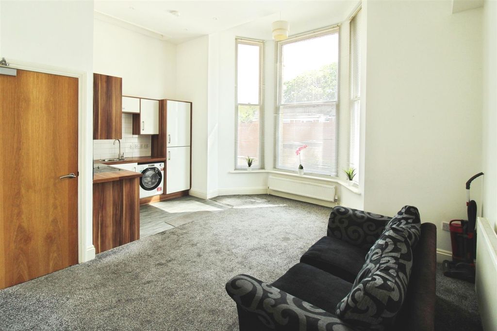 Property photo 2 of 12 Lounge And Open Plan Kitchen