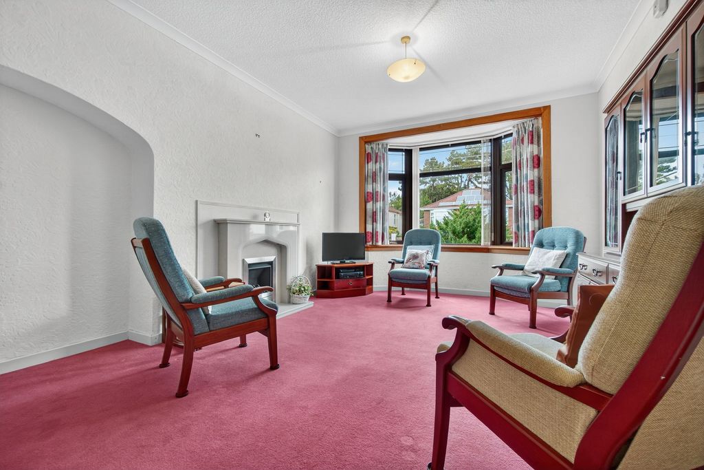 Property photo 2 of 24