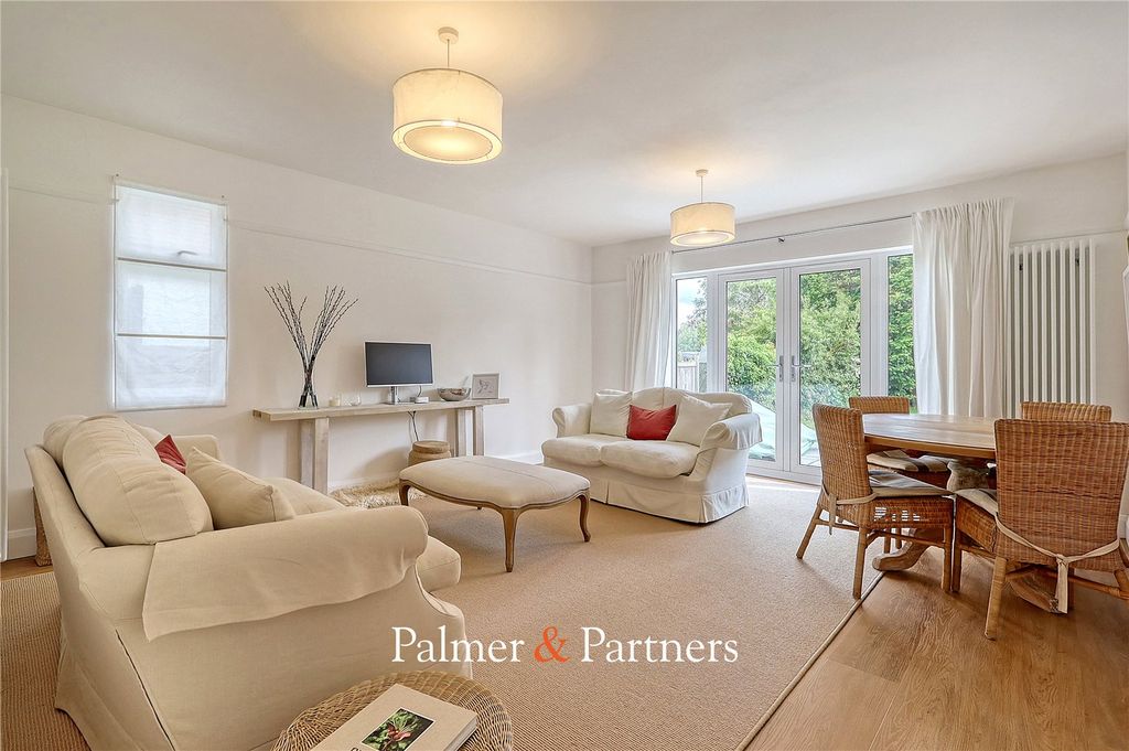 Property photo 3 of 26 Picture No. 09